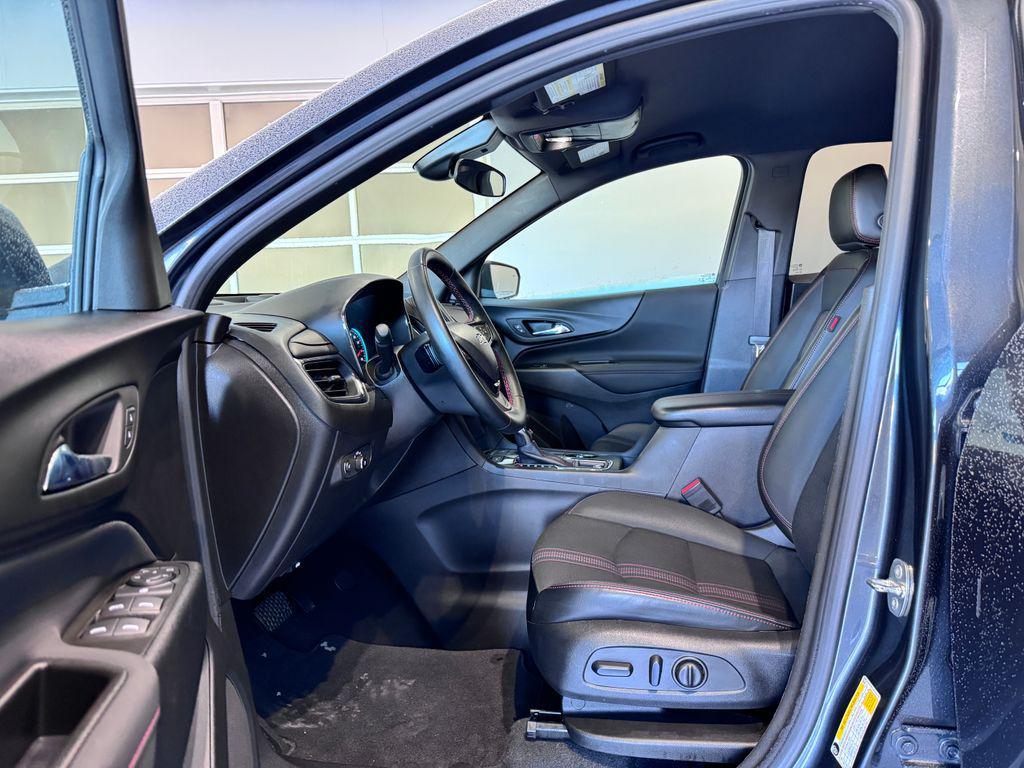 used 2023 Chevrolet Equinox car, priced at $26,986