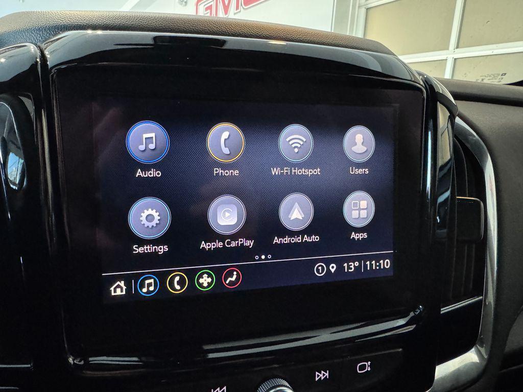 used 2023 Chevrolet Traverse car, priced at $31,487