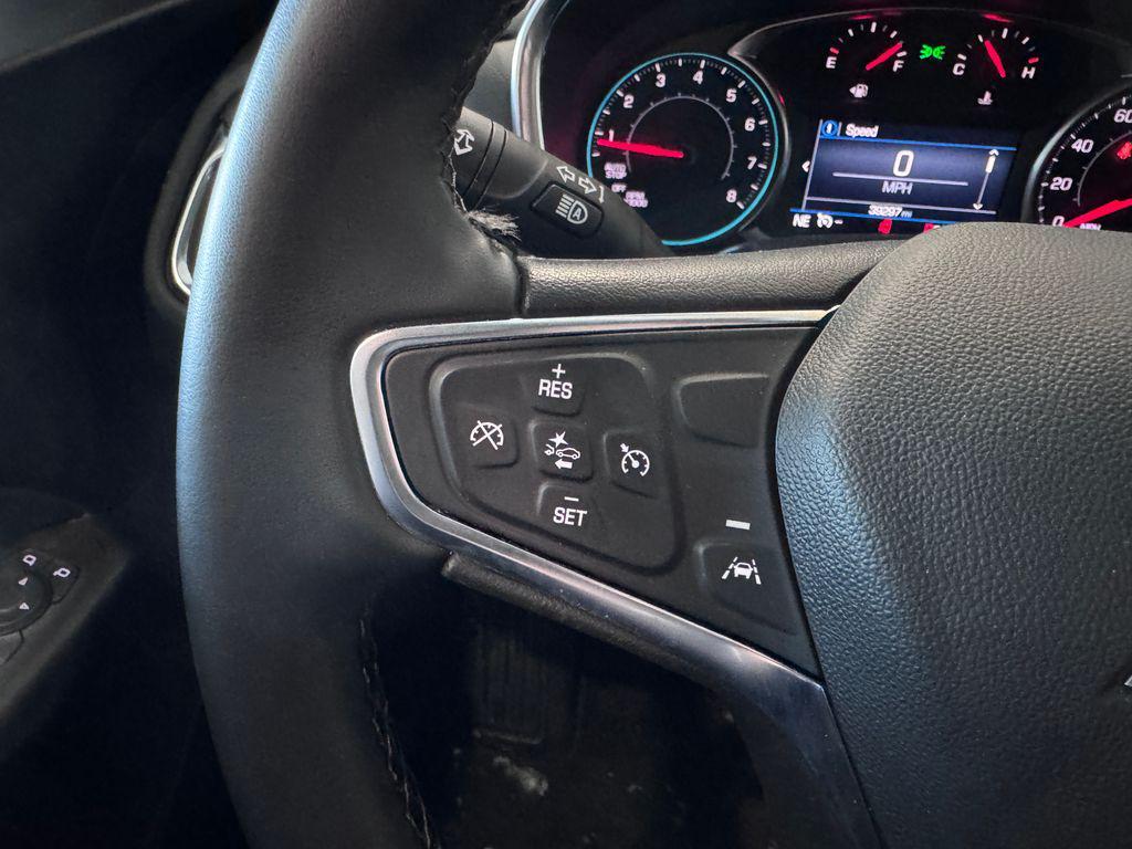 used 2024 Chevrolet Equinox car, priced at $21,987