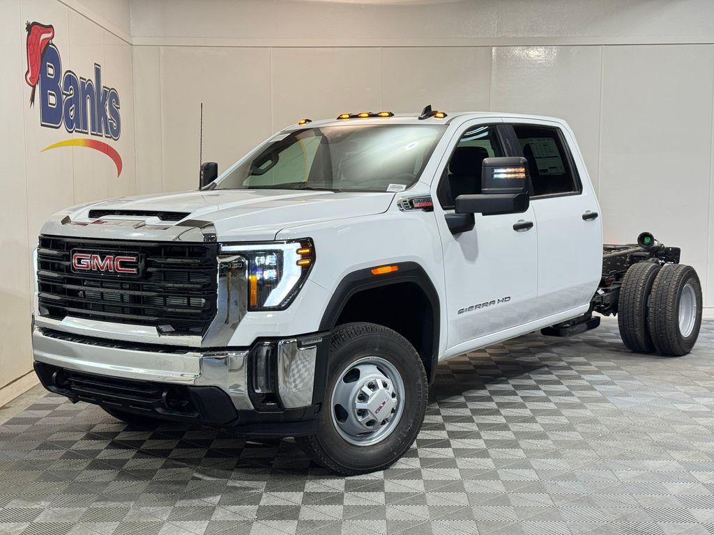 new 2026 GMC Sierra 3500 car, priced at $64,878
