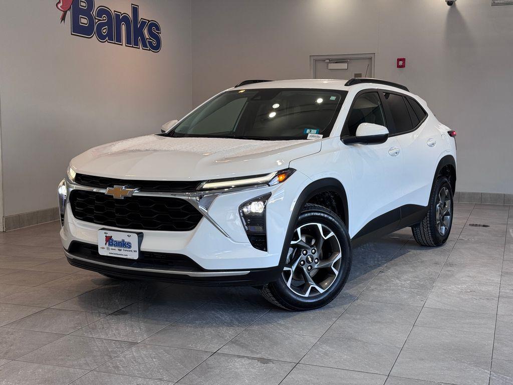 used 2025 Chevrolet Trax car, priced at $18,986