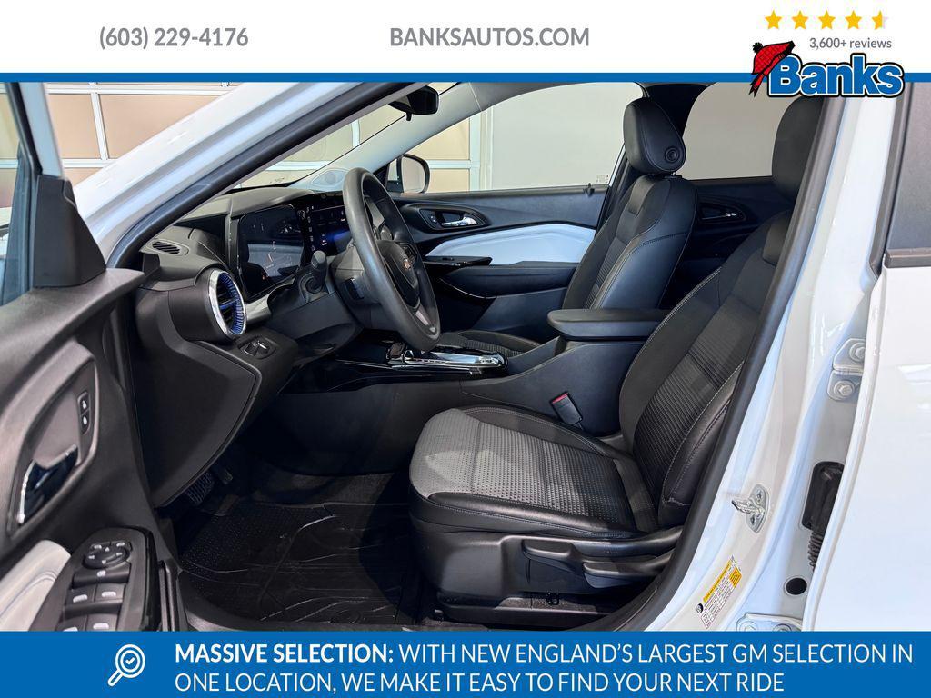 used 2025 Chevrolet Trax car, priced at $18,986