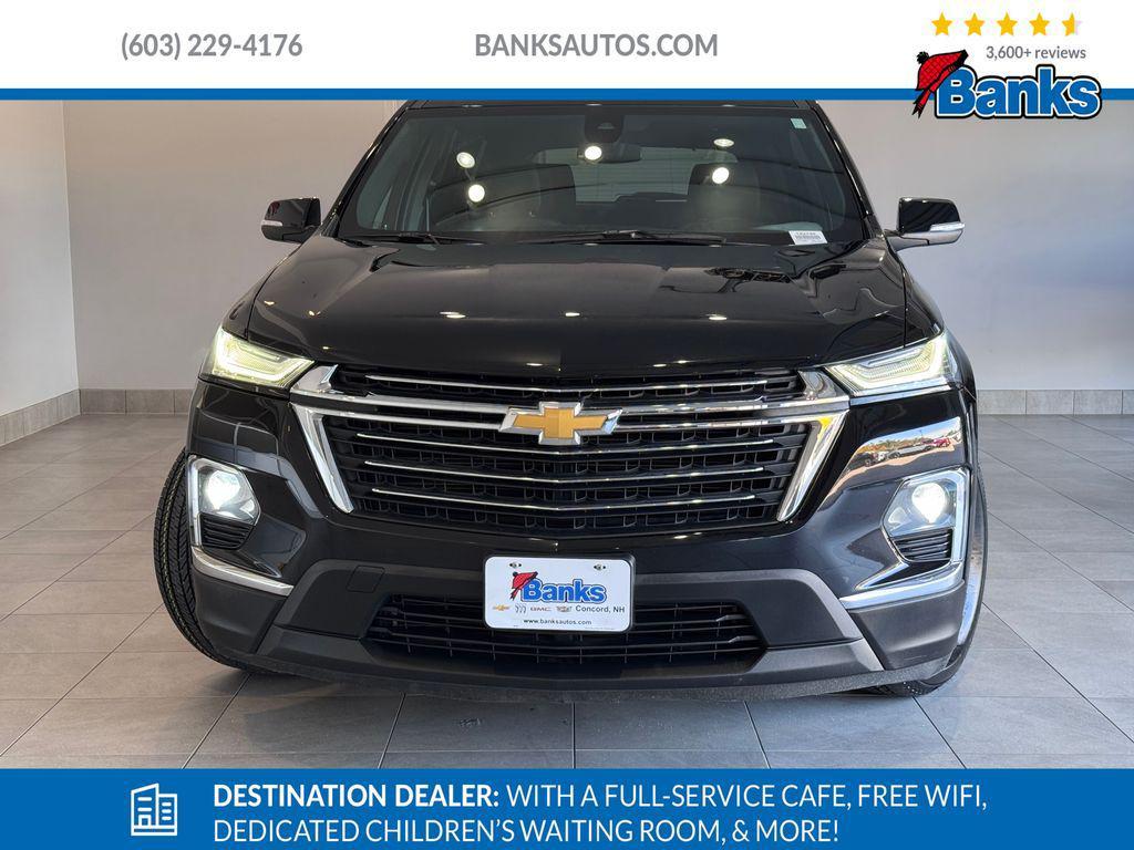 used 2023 Chevrolet Traverse car, priced at $29,487