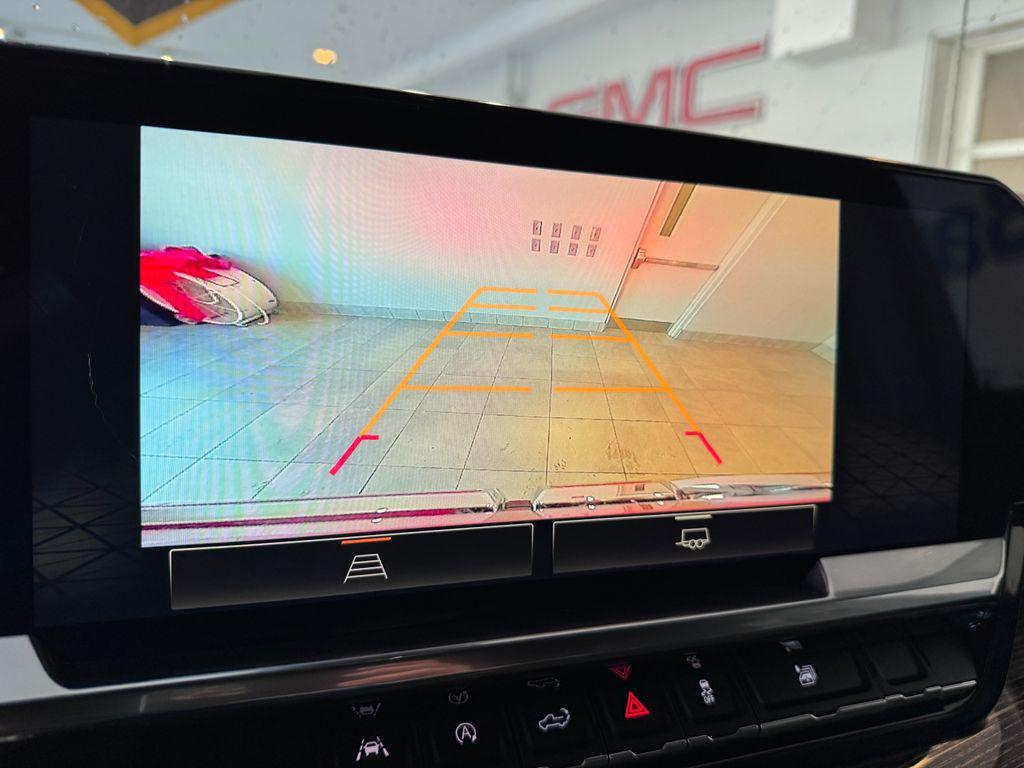 used 2023 GMC Sierra 1500 car, priced at $45,987