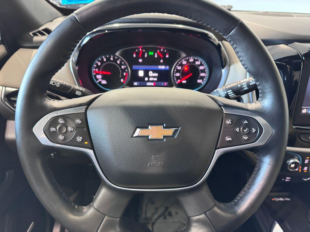 used 2022 Chevrolet Traverse car, priced at $25,987