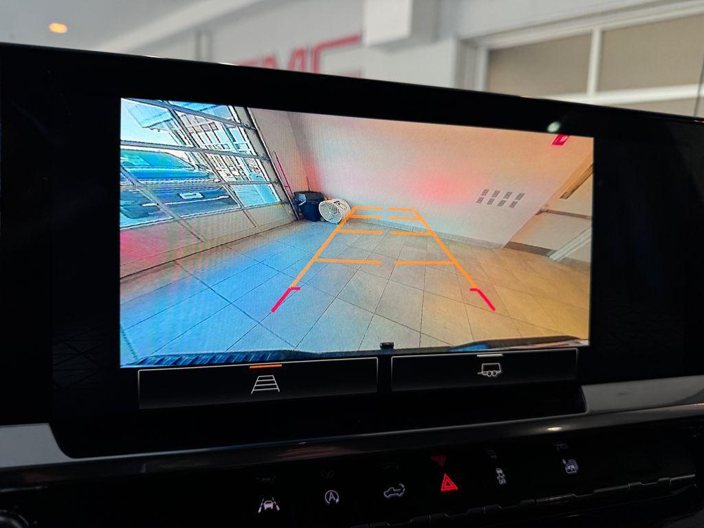 used 2022 GMC Sierra 1500 car, priced at $36,987