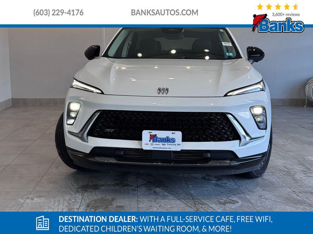 used 2025 Buick Envision car, priced at $32,487