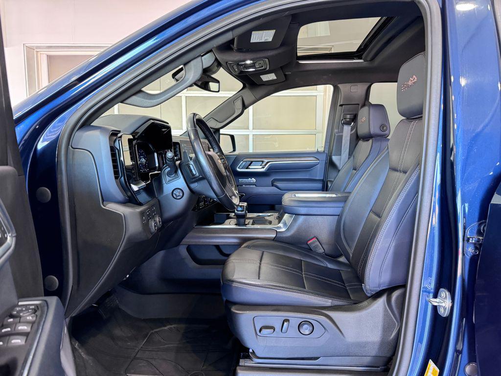 used 2022 Chevrolet Silverado 1500 car, priced at $47,987