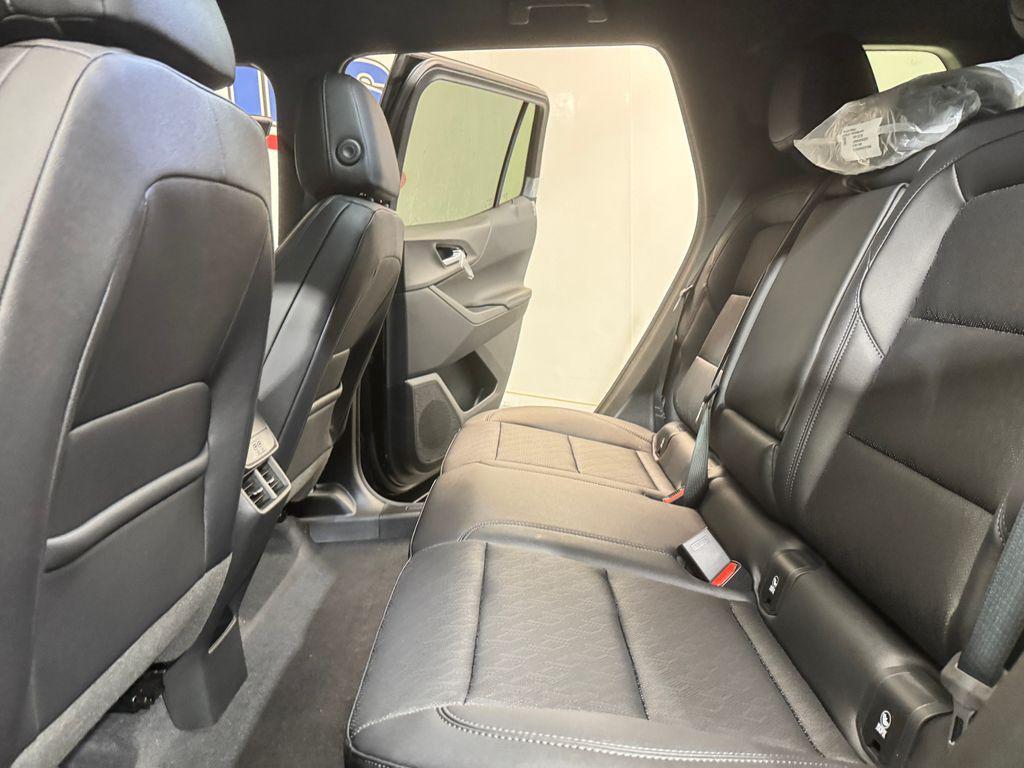 new 2026 Chevrolet Equinox car, priced at $34,090