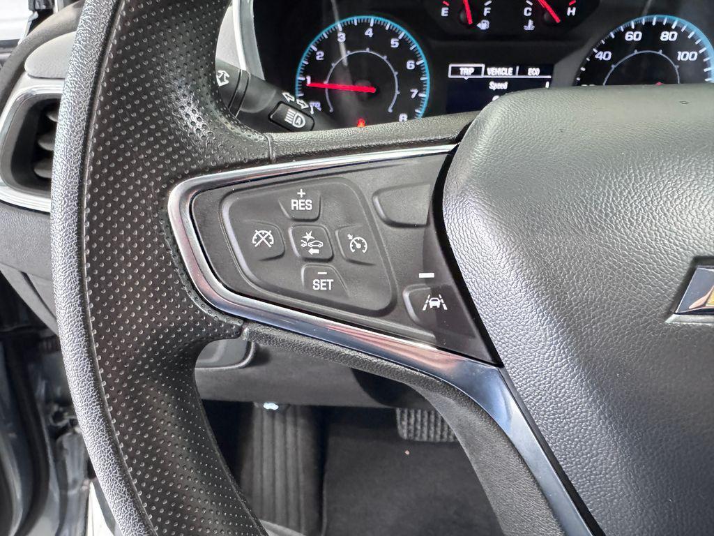 used 2024 Chevrolet Equinox car, priced at $25,487