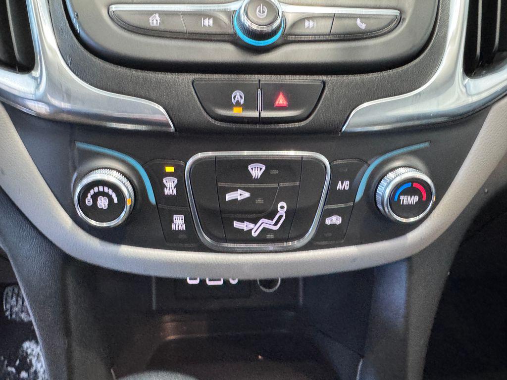 used 2022 Chevrolet Equinox car, priced at $19,987