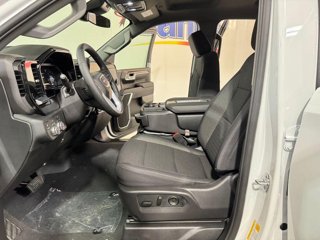 new 2026 GMC Sierra 1500 car, priced at $48,699