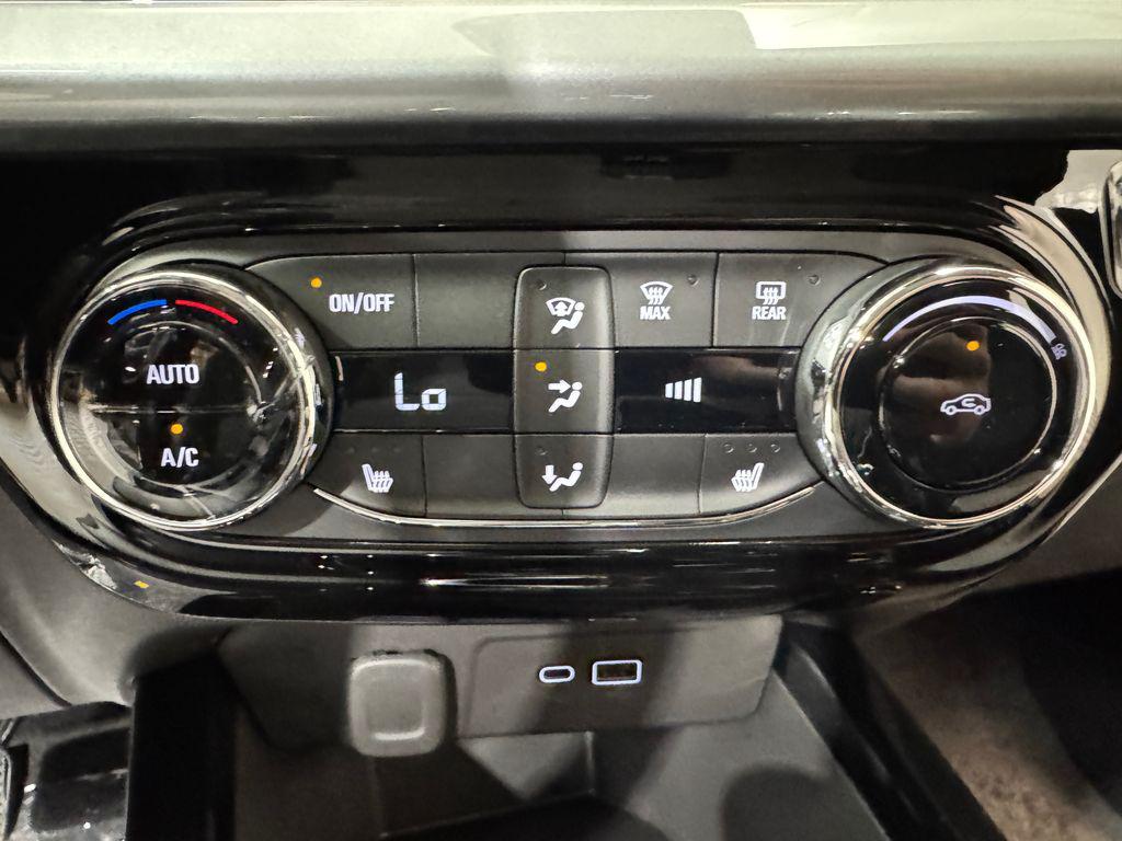 new 2025 Chevrolet Trax car, priced at $23,485