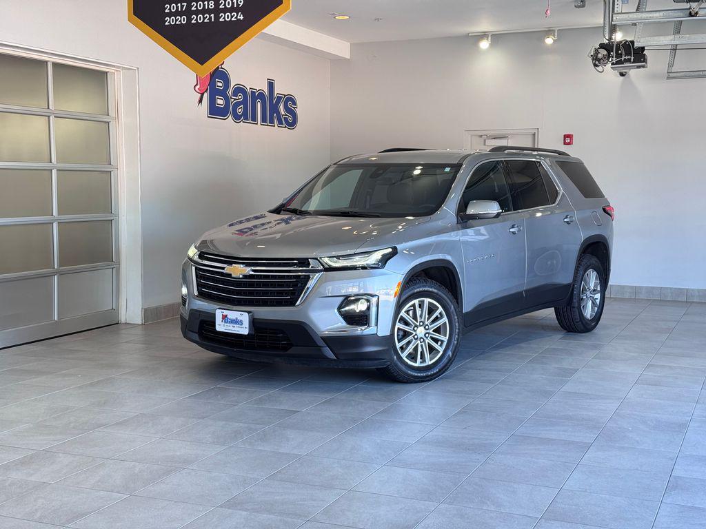 used 2023 Chevrolet Traverse car, priced at $33,987