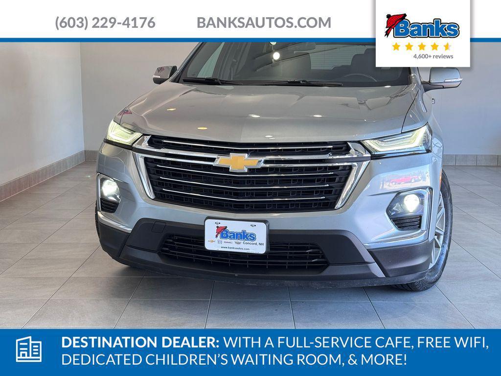 used 2023 Chevrolet Traverse car, priced at $33,987