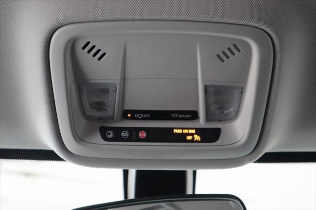 used 2020 Chevrolet Traverse car, priced at $19,987