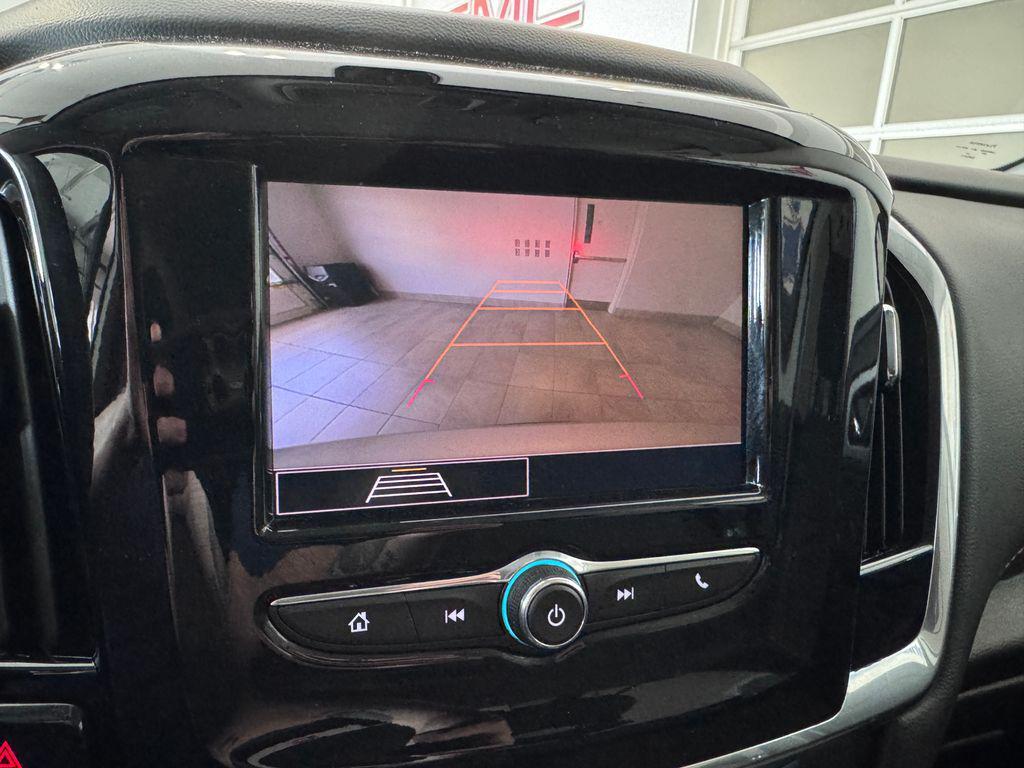 used 2020 Chevrolet Traverse car, priced at $18,683