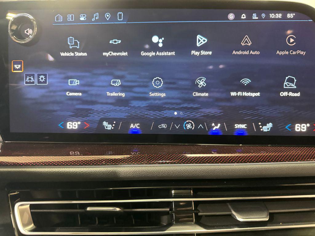 new 2026 Chevrolet Traverse car, priced at $52,120