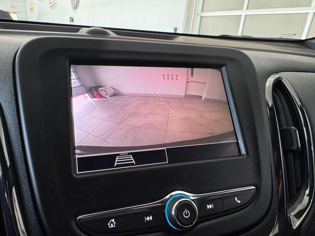 used 2023 Chevrolet Equinox car, priced at $22,487