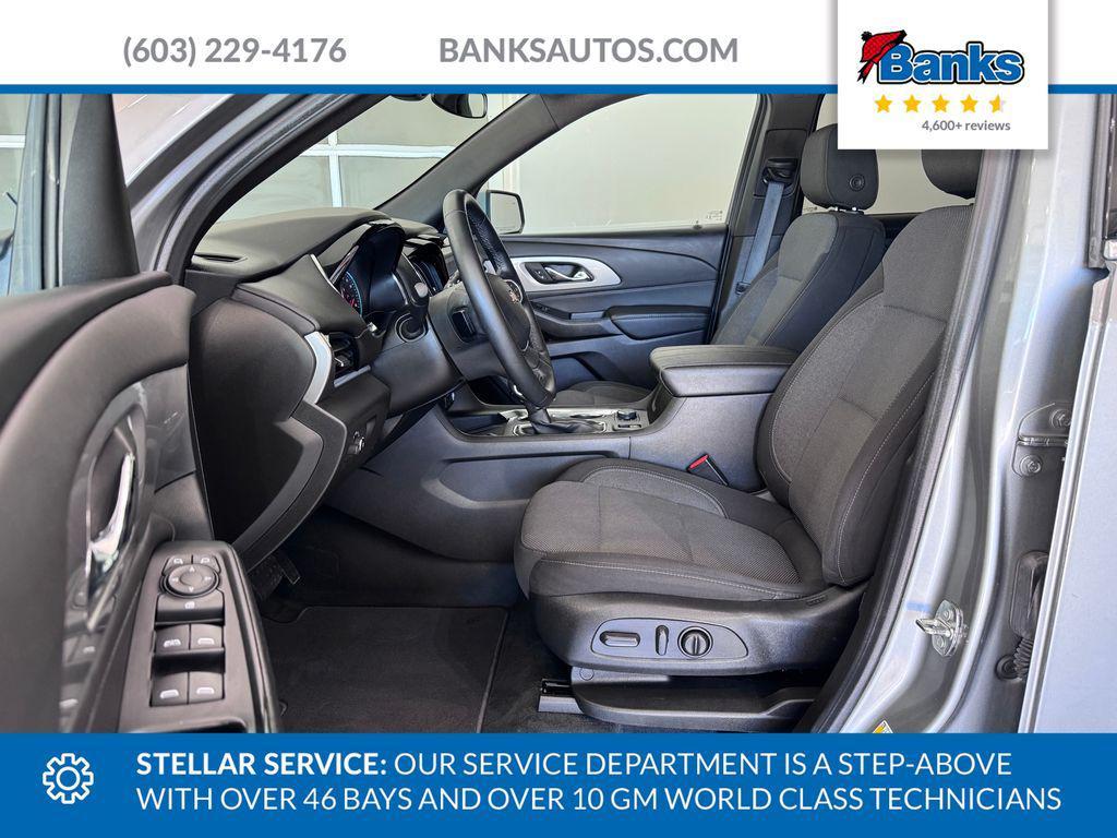 used 2023 Chevrolet Traverse car, priced at $28,987
