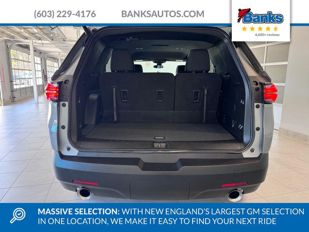 used 2023 Chevrolet Traverse car, priced at $28,987