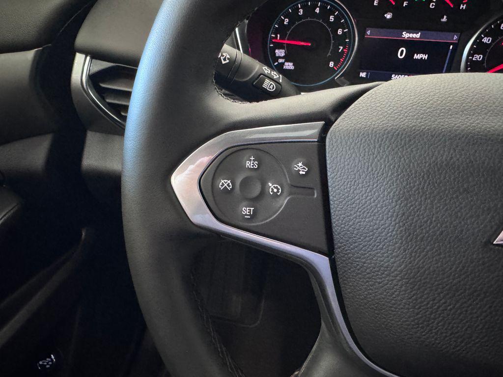 used 2023 Chevrolet Traverse car, priced at $28,987