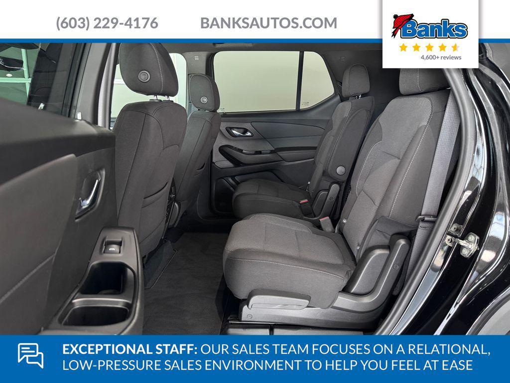 used 2023 Chevrolet Traverse car, priced at $29,683