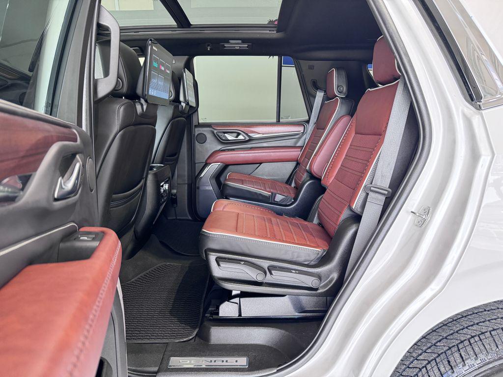 used 2023 GMC Yukon car, priced at $69,487