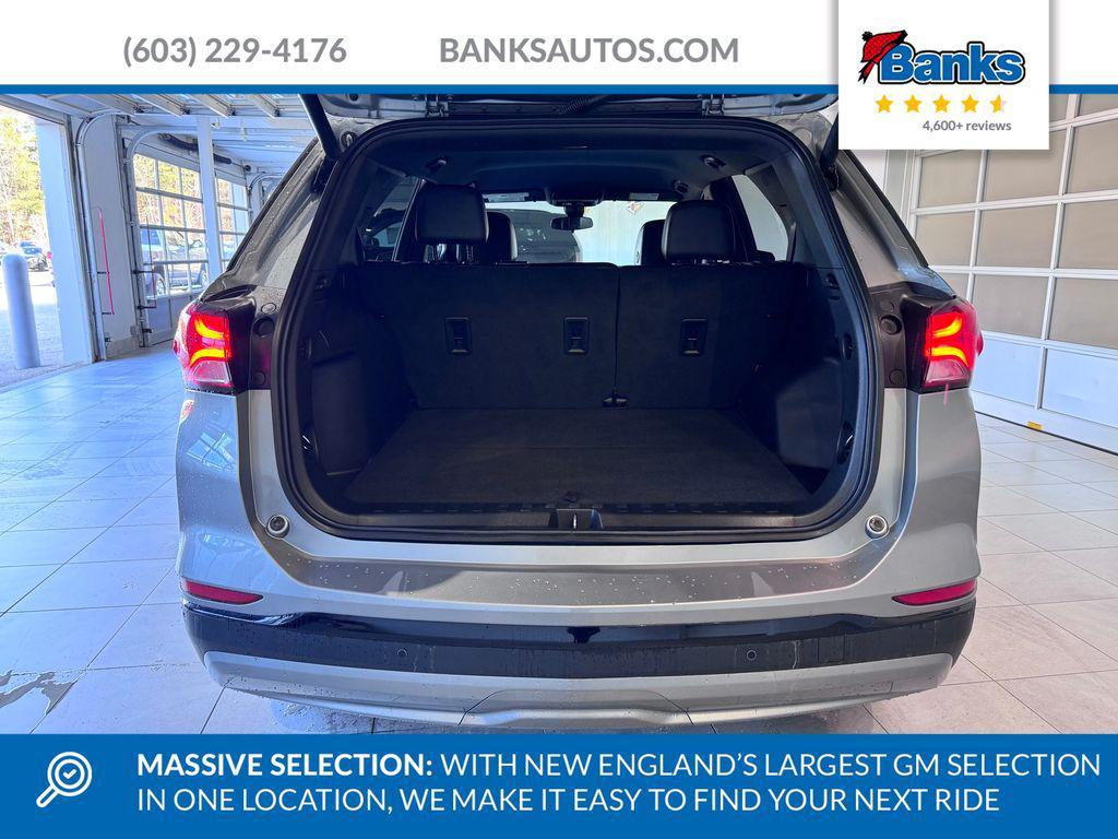 used 2024 Chevrolet Equinox car, priced at $24,487