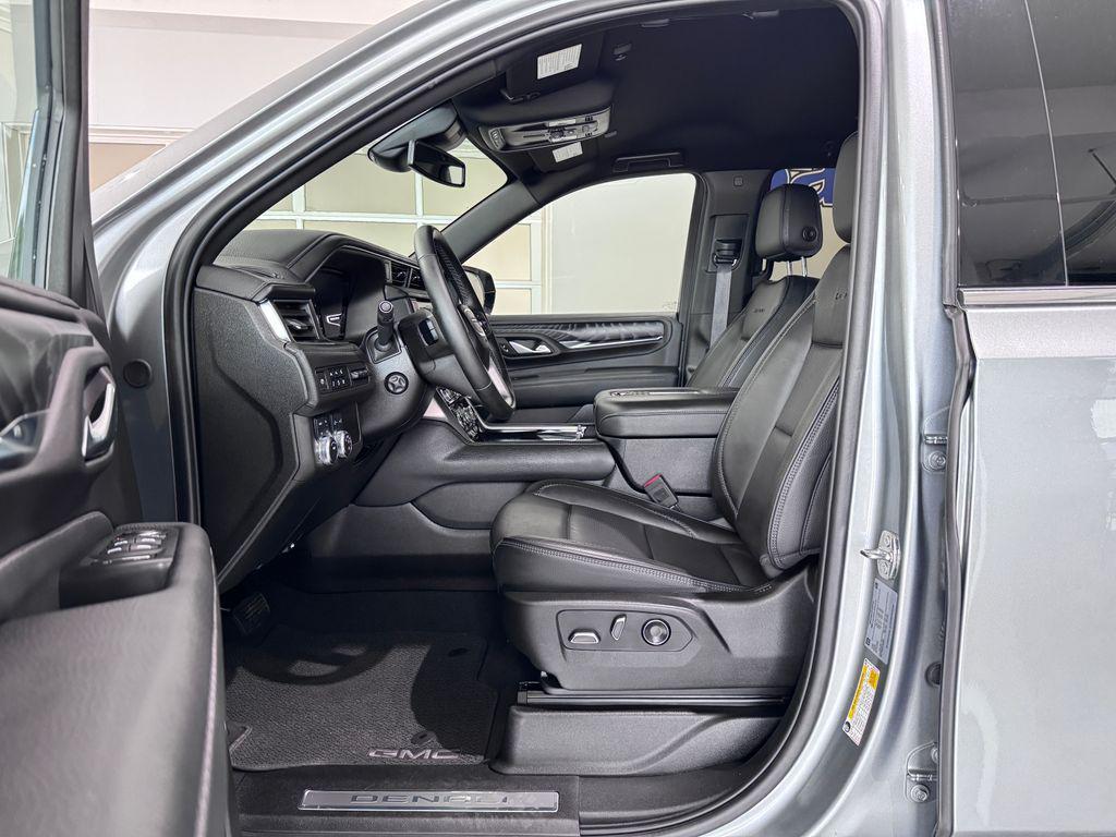 2024 Sterling Metallic GMC Yukon
