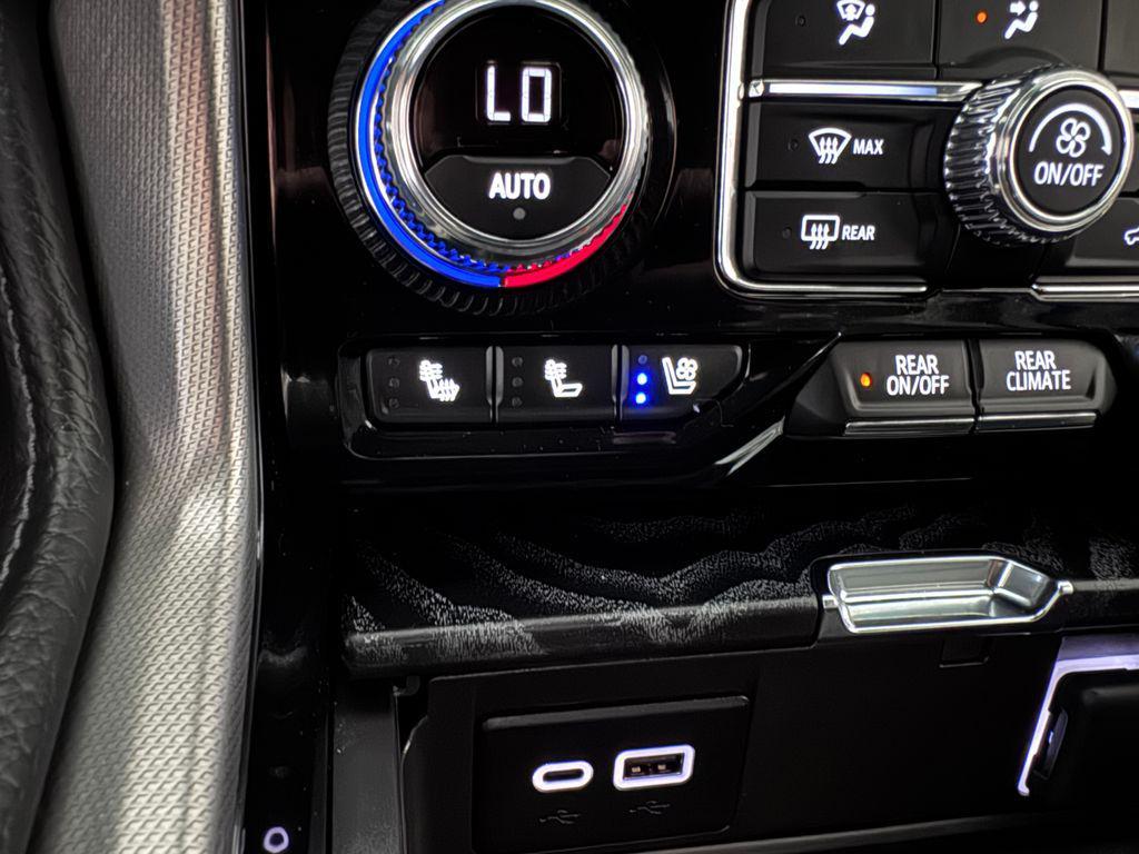 2024 Sterling Metallic GMC Yukon