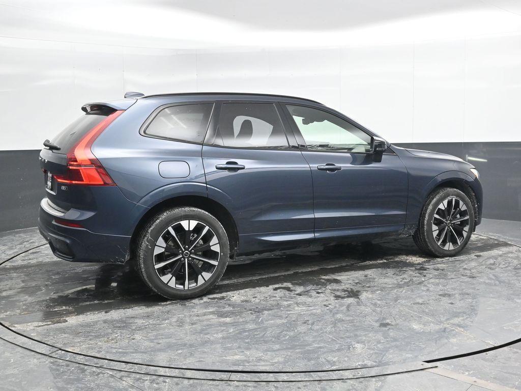 new 2026 Volvo XC60 car, priced at $56,105