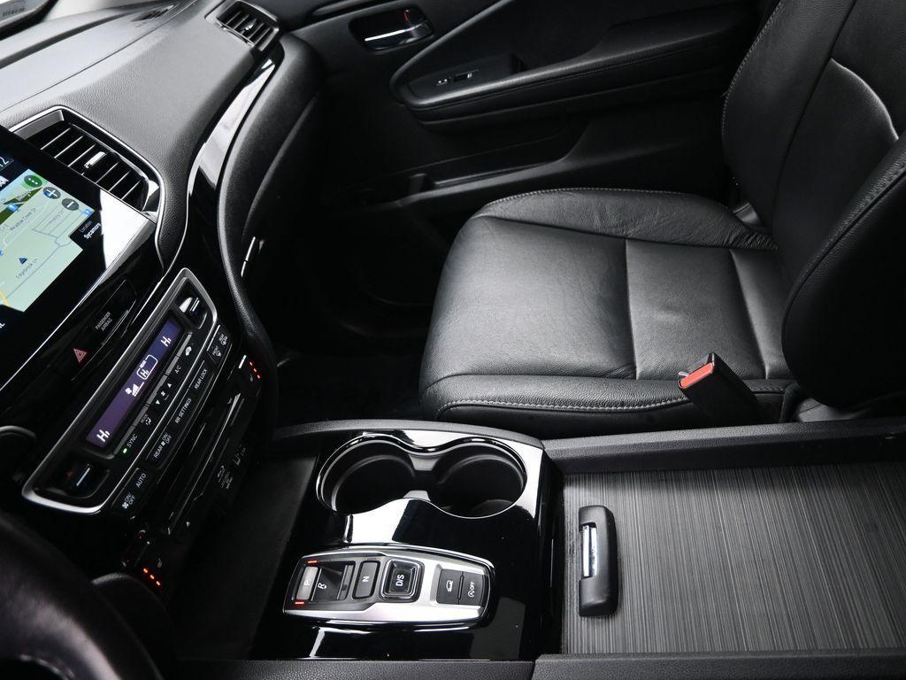 used 2020 Honda Pilot car, priced at $26,400