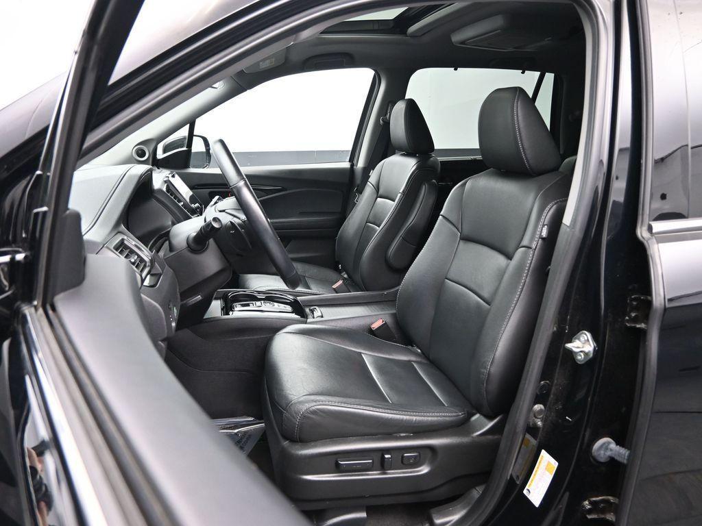 used 2020 Honda Pilot car, priced at $26,400