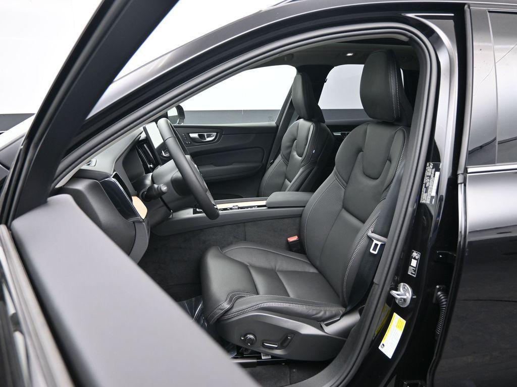 new 2026 Volvo XC60 car, priced at $59,934