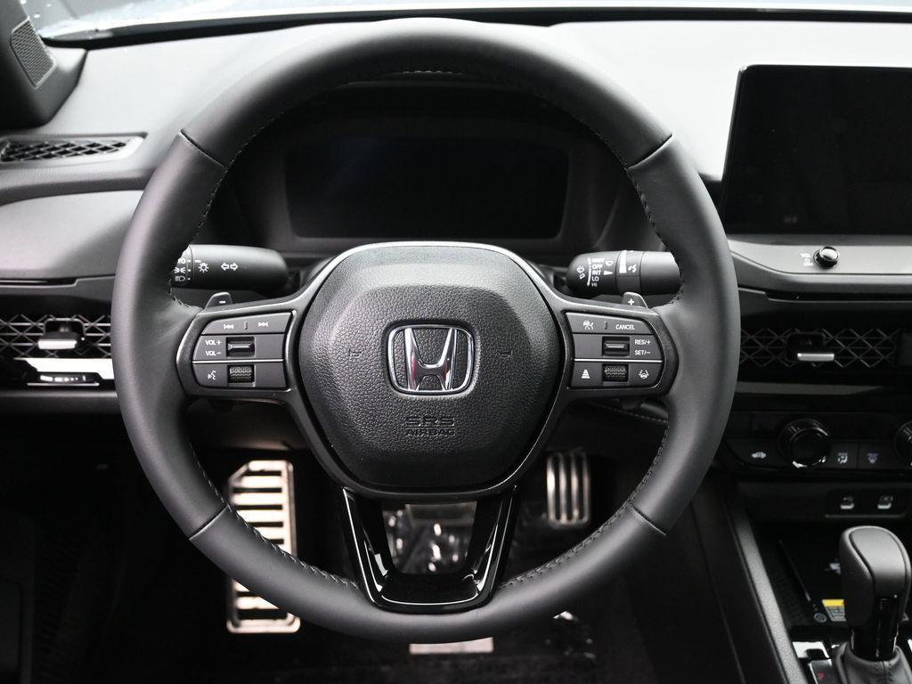 new 2025 Honda Accord Hybrid car, priced at $34,256