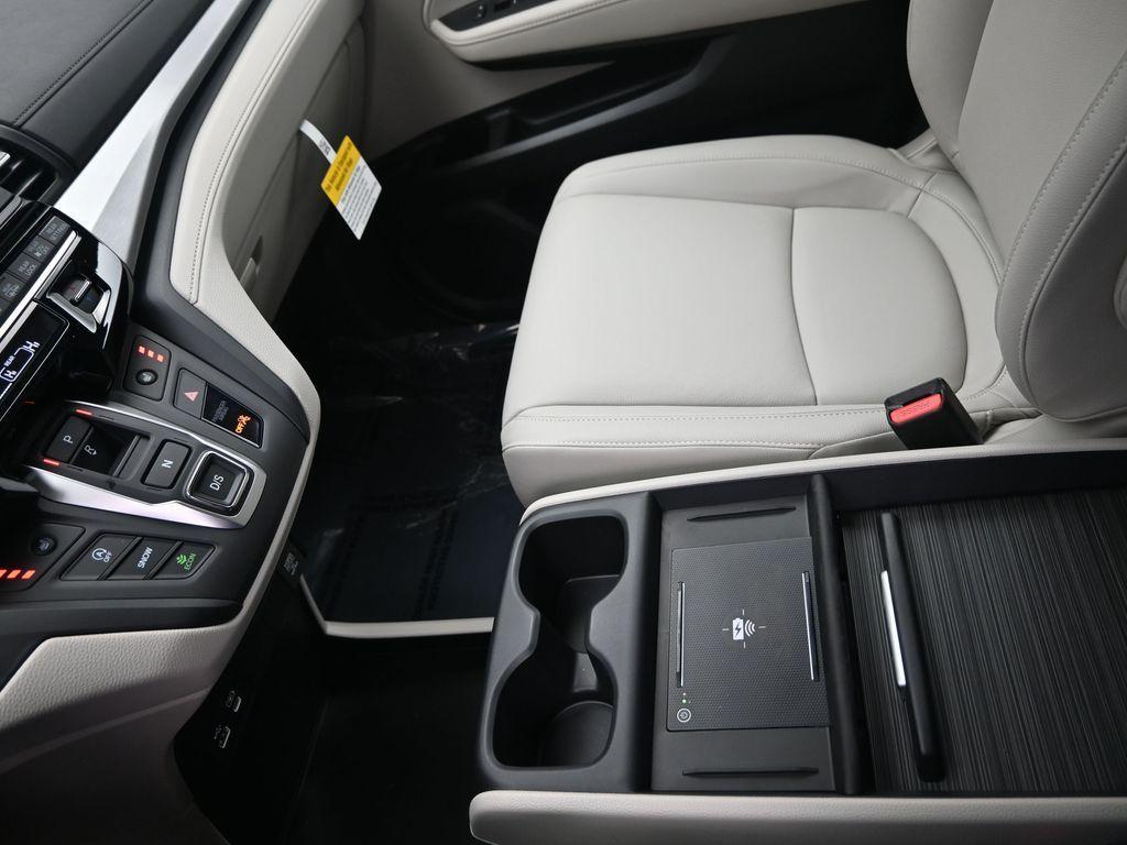 new 2026 Honda Odyssey car, priced at $44,290
