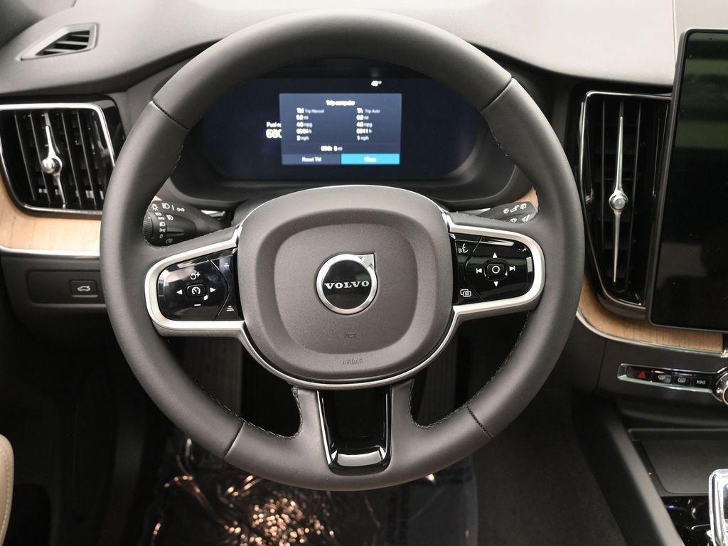 new 2026 Volvo XC60 car, priced at $55,985