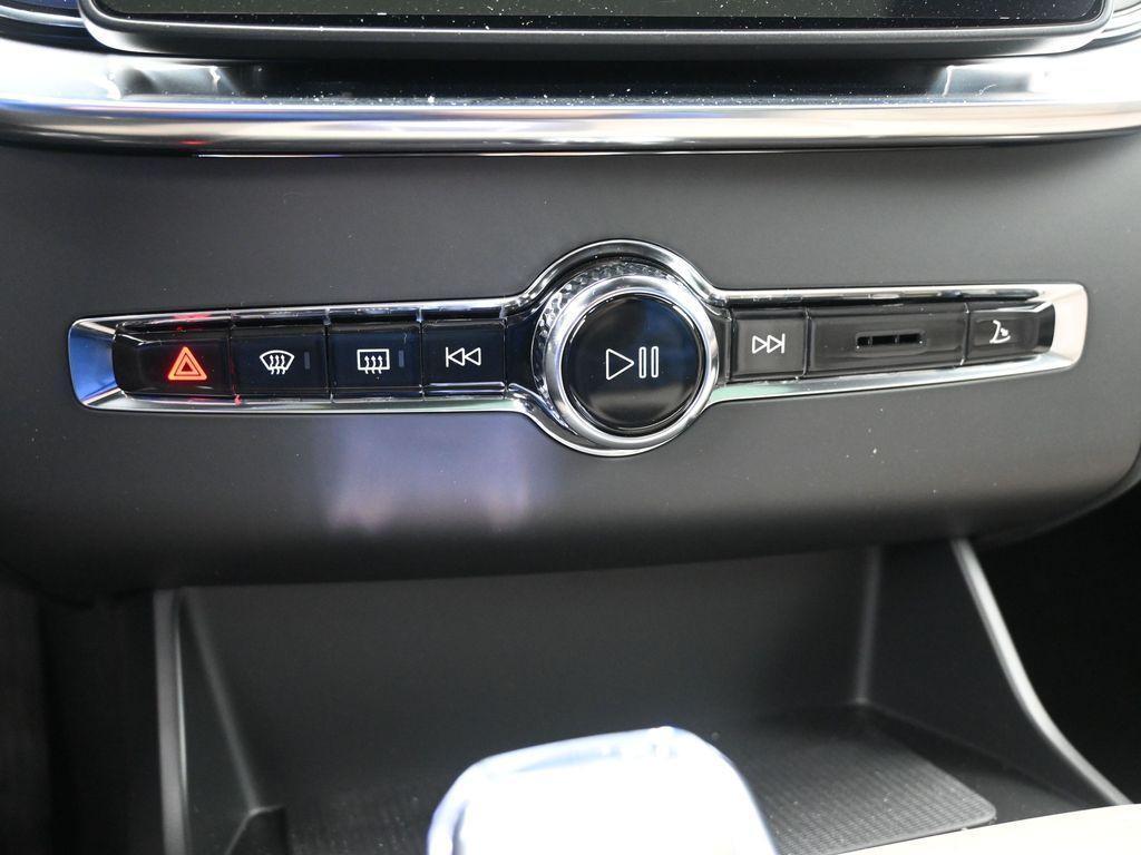 new 2026 Volvo XC90 Plug-In Hybrid car, priced at $82,774