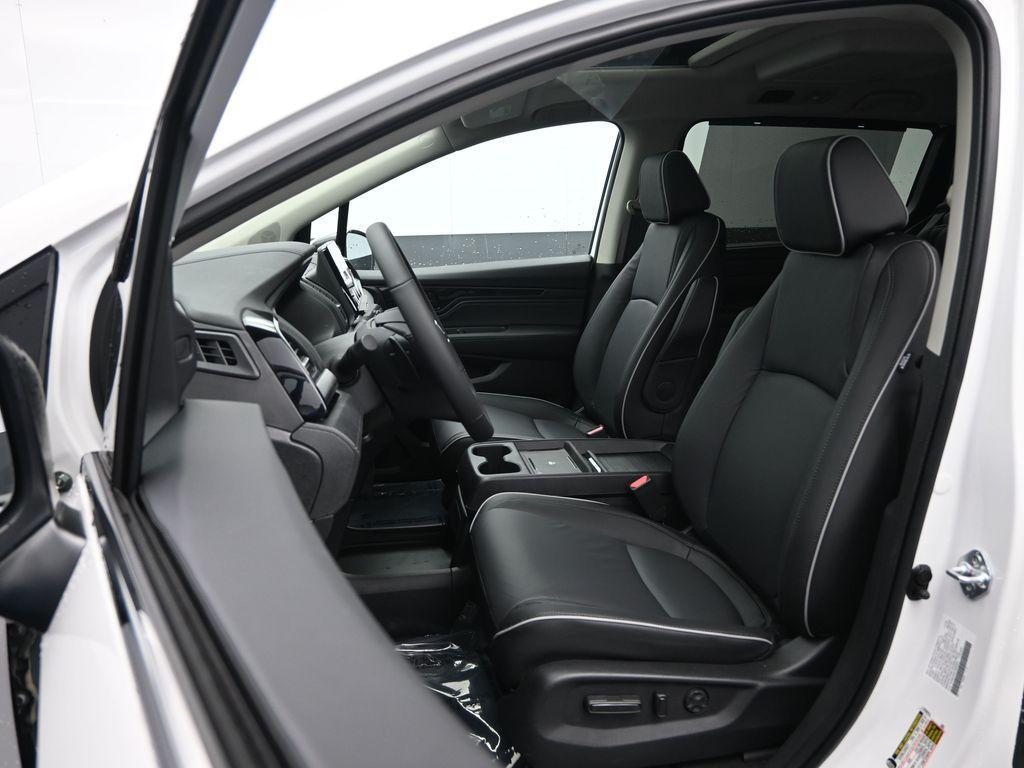 new 2026 Honda Odyssey car, priced at $47,049