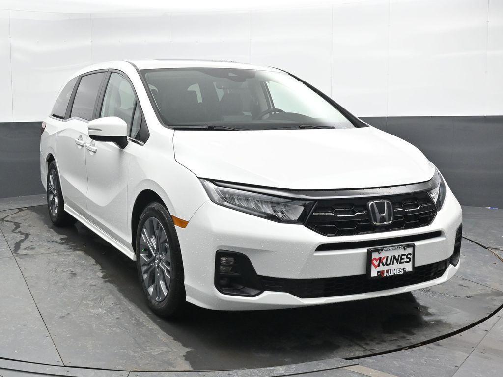 new 2026 Honda Odyssey car, priced at $47,049