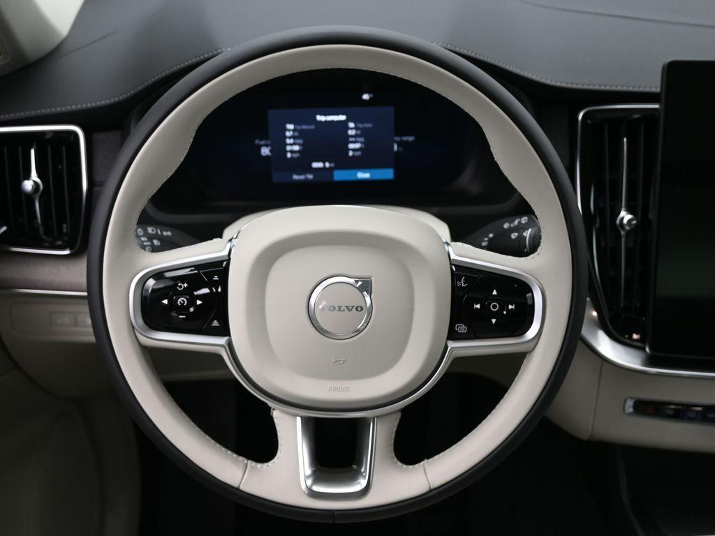 new 2026 Volvo XC90 Plug-In Hybrid car, priced at $82,697