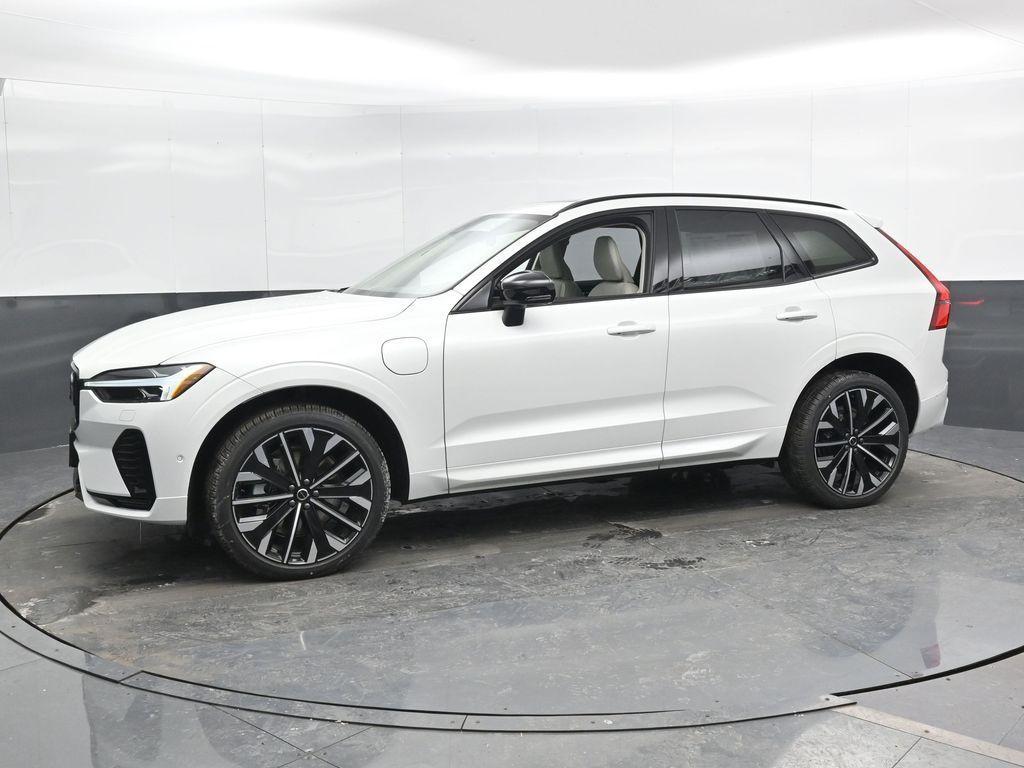 new 2026 Volvo XC60 Plug-In Hybrid car, priced at $72,870