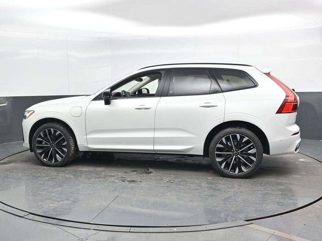 new 2026 Volvo XC60 Plug-In Hybrid car, priced at $72,870