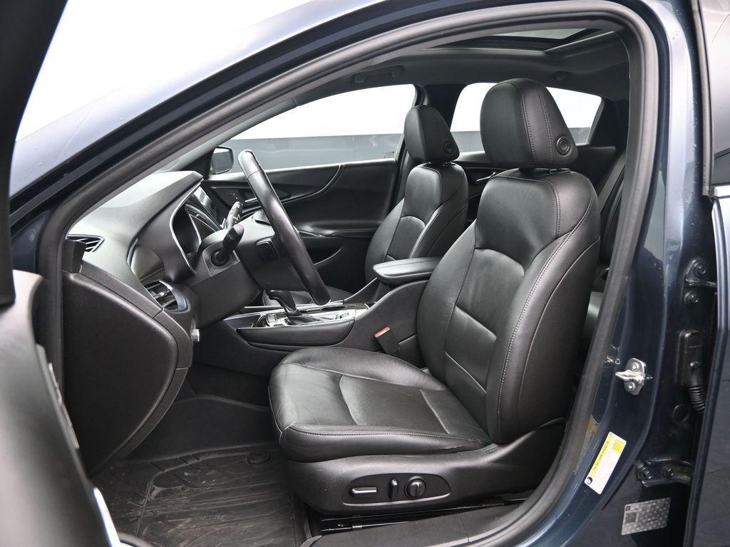 used 2019 Chevrolet Malibu car, priced at $9,784