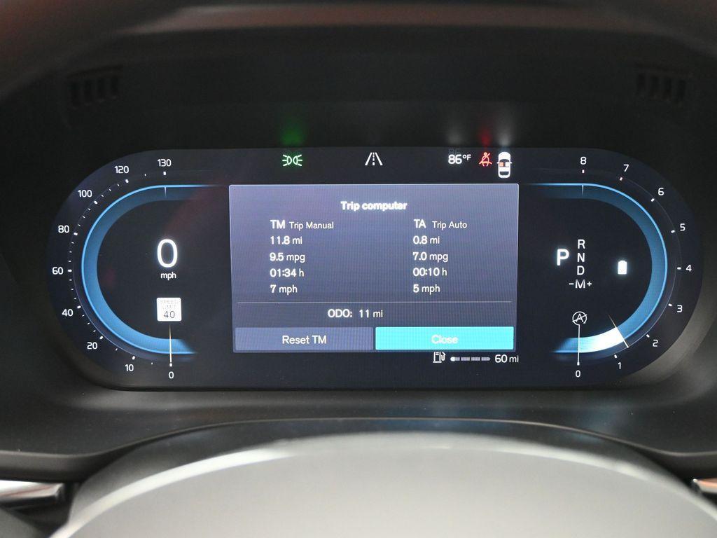 new 2025 Volvo XC60 car, priced at $40,732