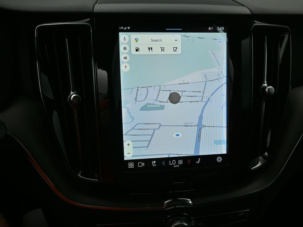 new 2025 Volvo XC60 car, priced at $40,732