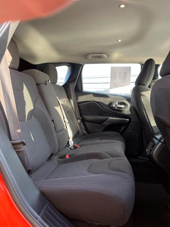 used 2021 Jeep Cherokee car, priced at $17,975