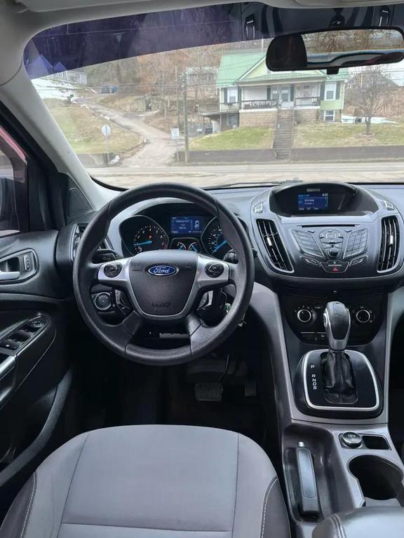 used 2014 Ford Escape car, priced at $3,995