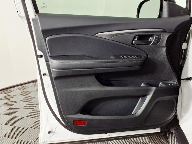 used 2025 Honda Passport car, priced at $36,999